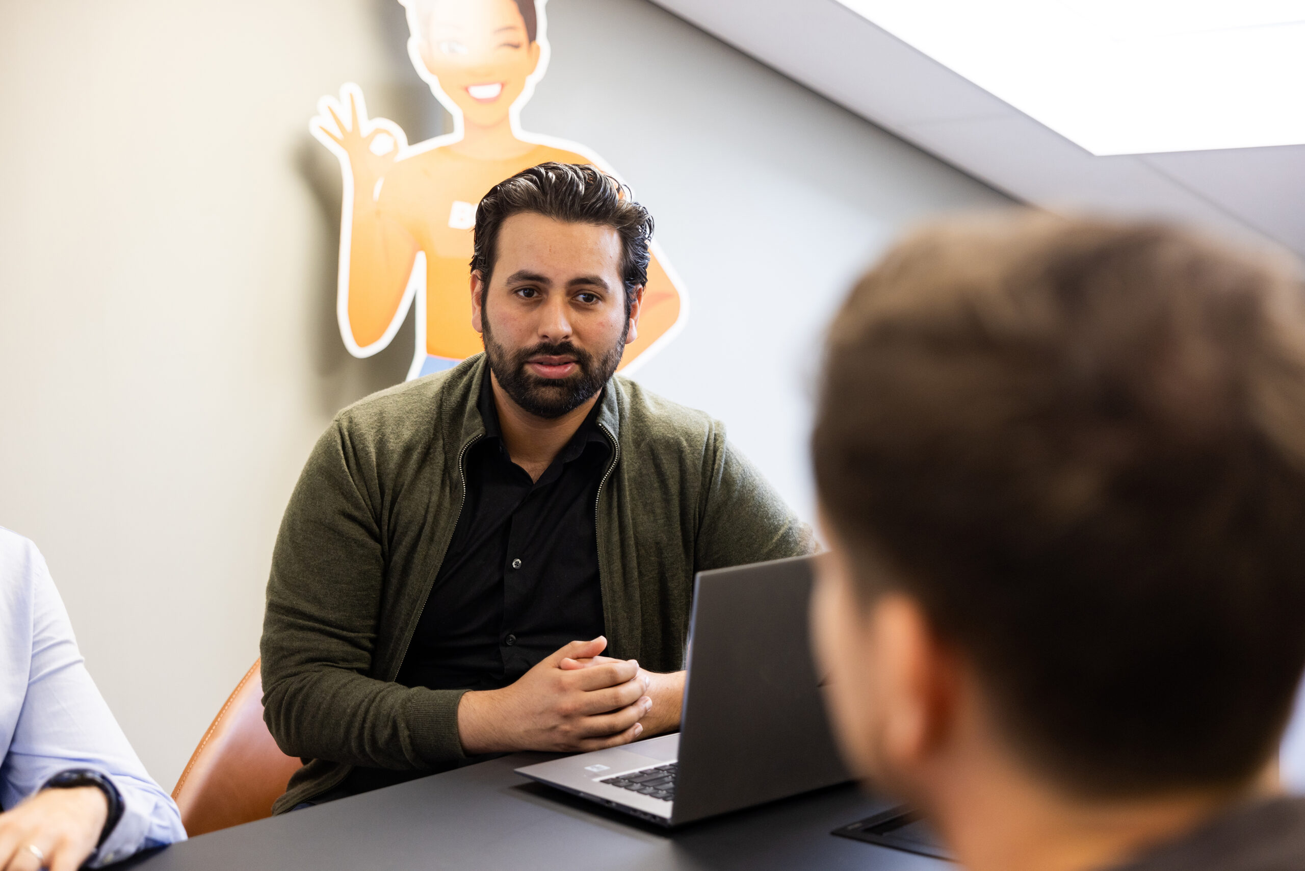 Foto van Fawad-Khan Bahadur van &Fawad Marketing in gesprek